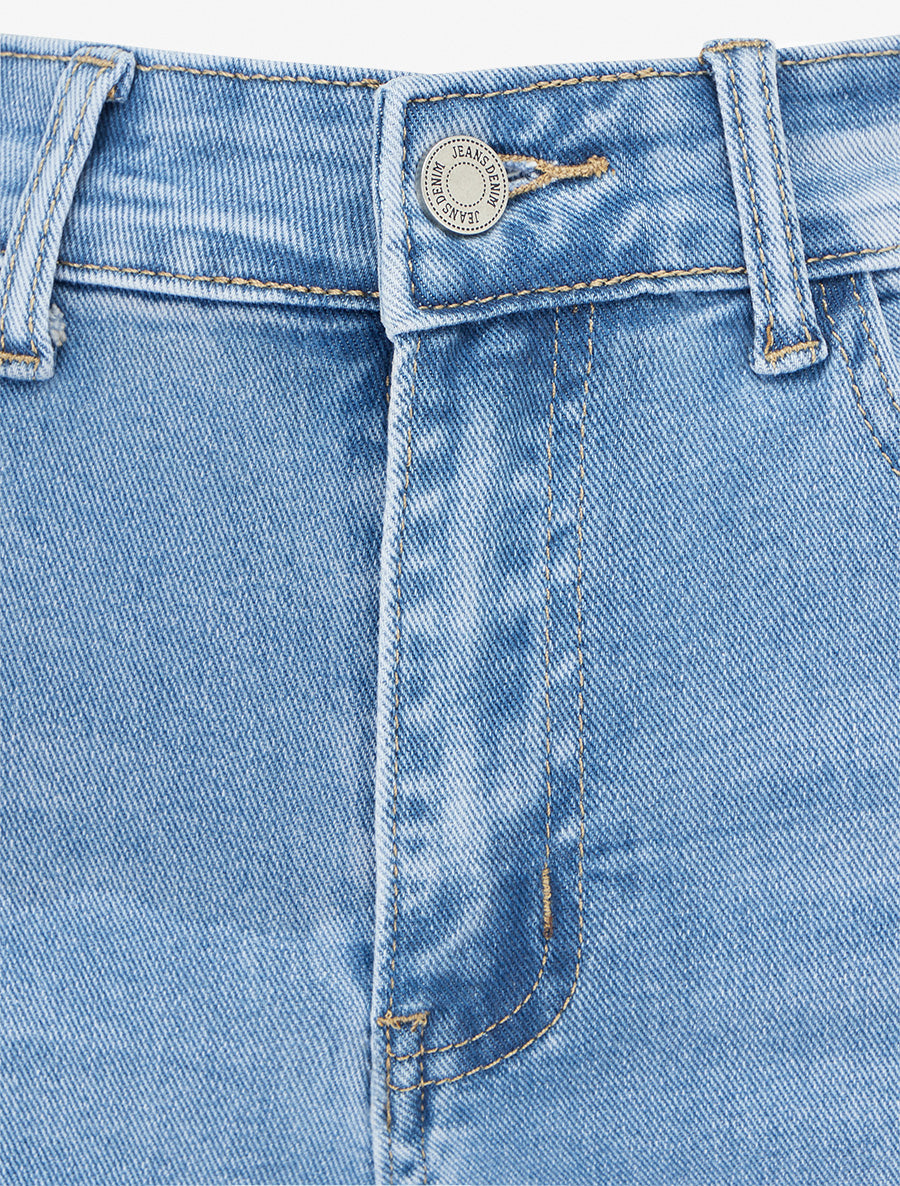 Florine High-Waist Denim Bermuda – Modern, Vrouwelijk & Tijdloos