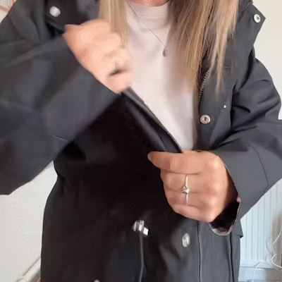Waterdichte buitenlaag van de Carlotta regenjas